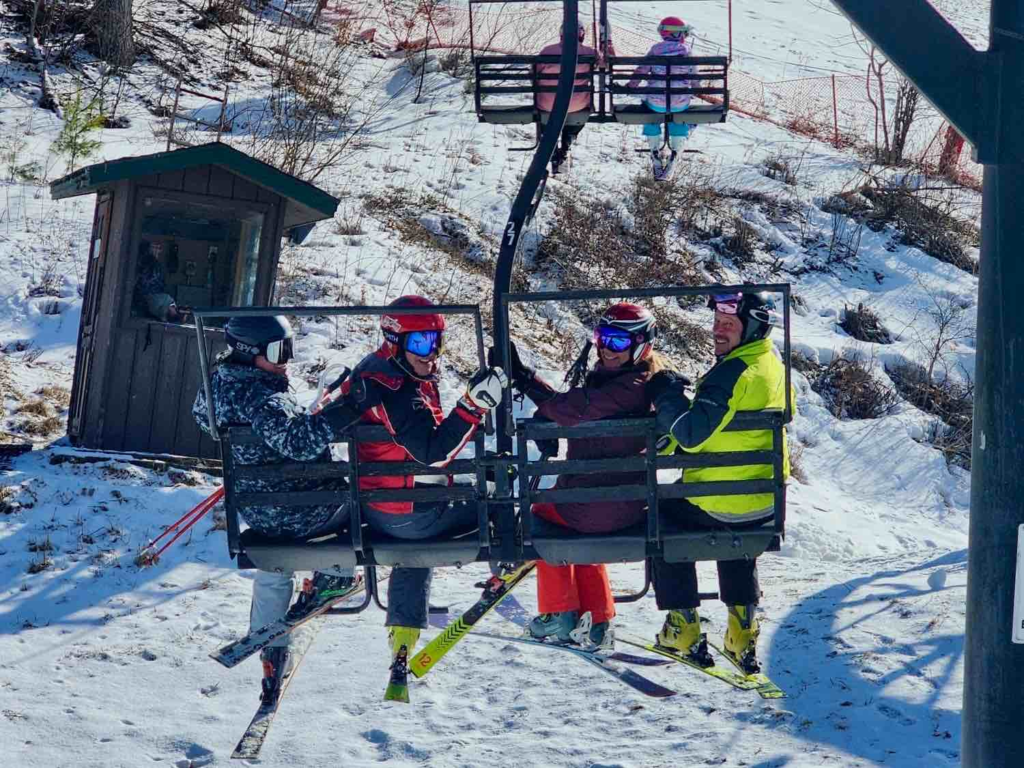 Fagowees skiers look back on chairlift